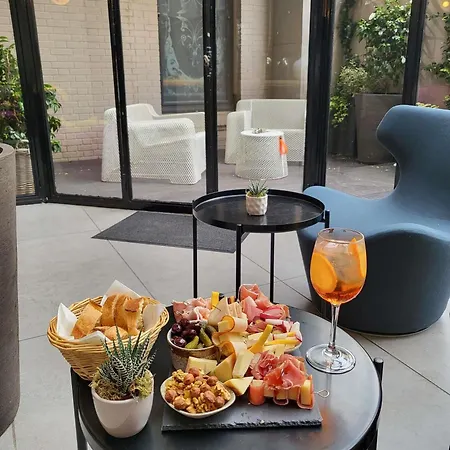 Otel Mercure Alesia 4*