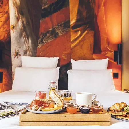 Отель Mercure Alesia