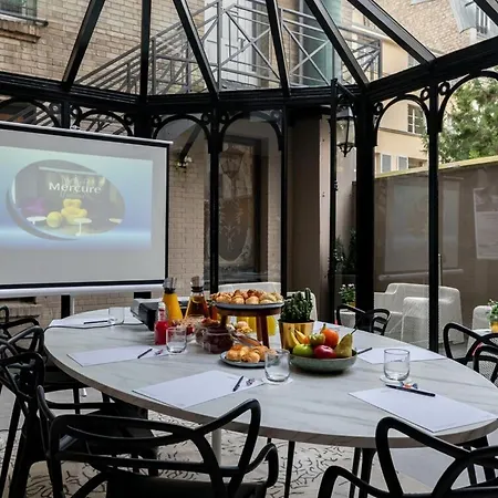 Mercure Alesia Париж