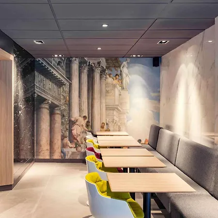 Mercure Alesia Hotel París