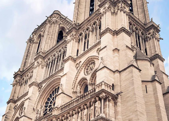 Hotel Mercure Alesia 4*