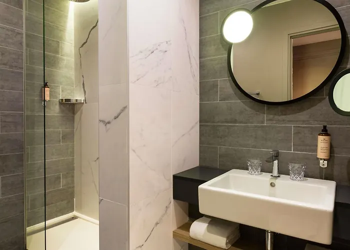 Hotel Mercure Alesia 4*