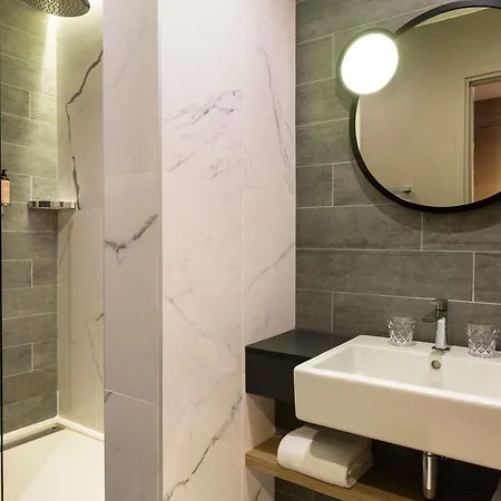 Mercure Alesia מלון 4*