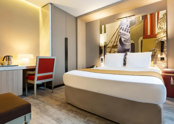 Mercure Alesia 4* פריז